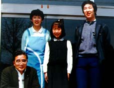 突然、時は変わって大学入学当時の写真